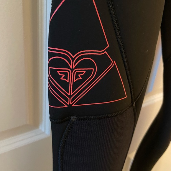 Roxy Womens Wetsuit - Coral and Black - Picture 5 of 7